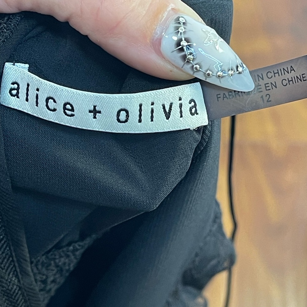 Alice + Olivia MCGUIRE RUFFLE SLIT MIDI - Picture 11 of 14